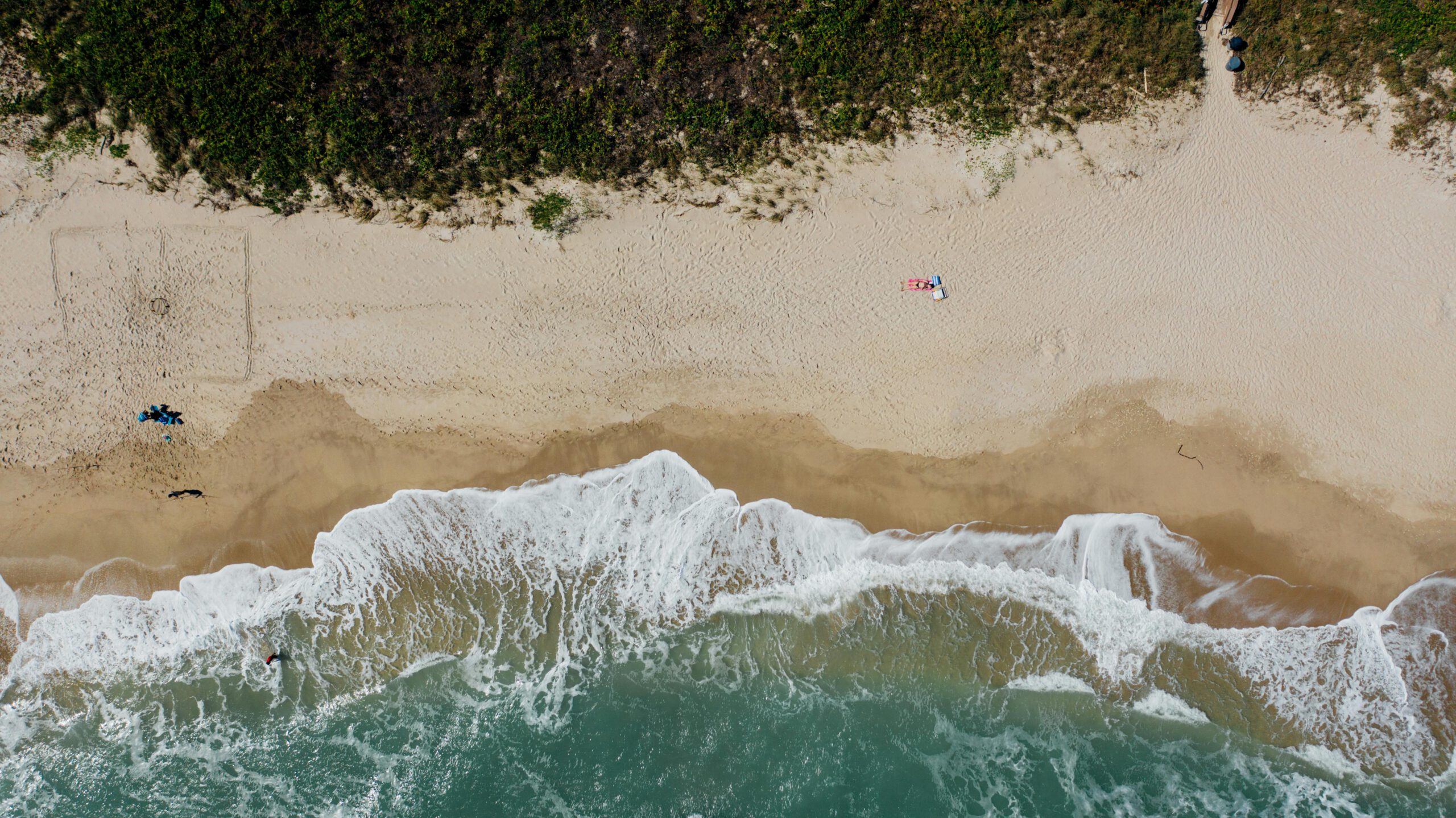 Brauner Sand Neben Dem GewÃ¤sser