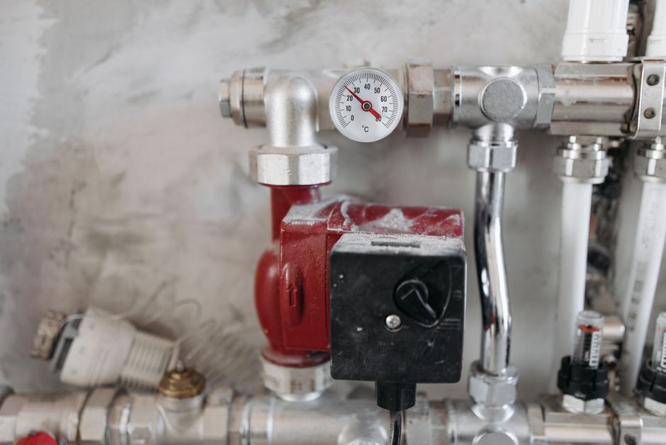 Hausinstallation Leitungen Boiler